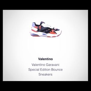 Valentino Garavani Special Edition Bounce.